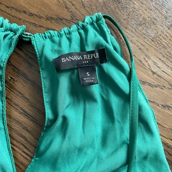Banana Republic Green Halter Pleated Maxi Dress - Picture 7 of 7